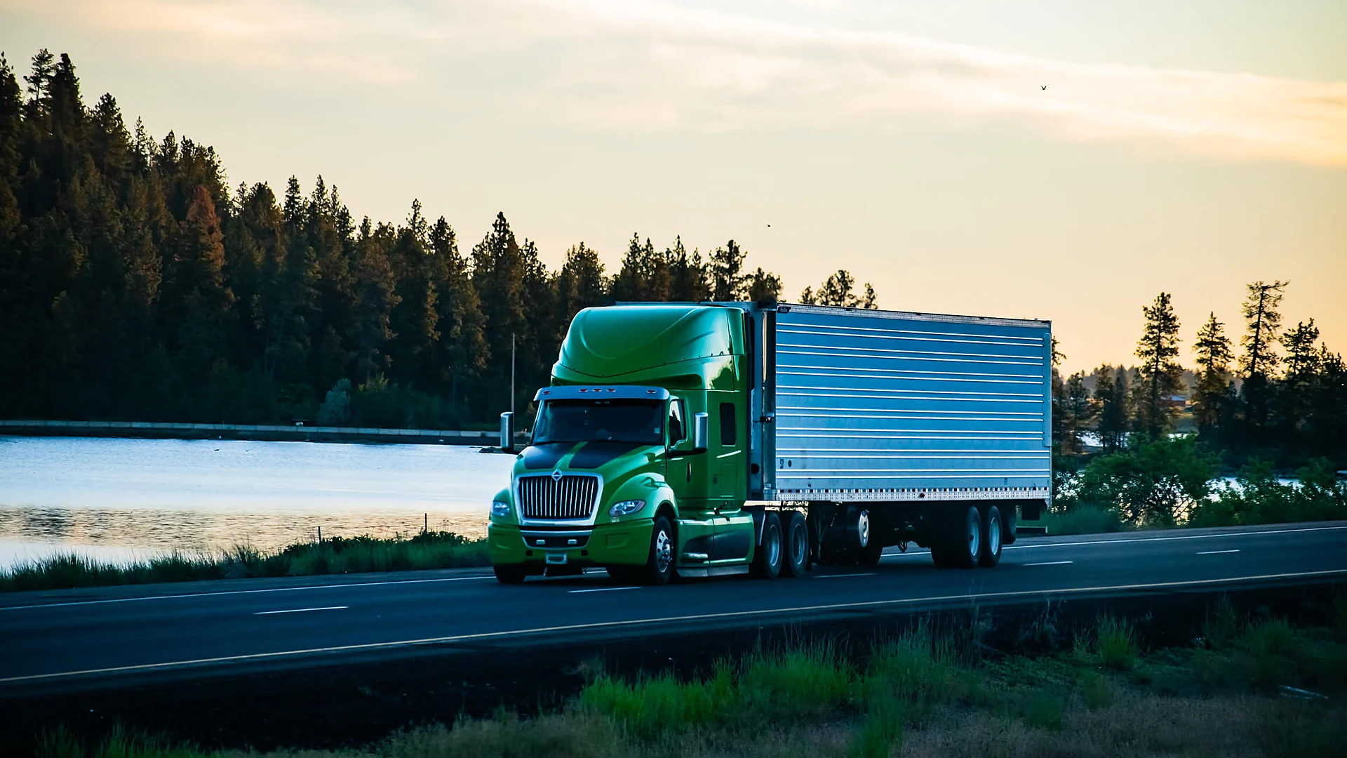 Gastonia truck accident lawyer for collisions with a refrigerated semi-truck on the interstate